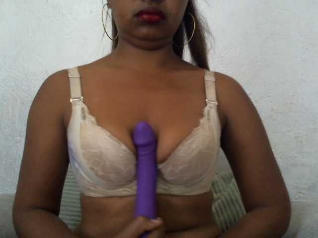 Muluna live webcam show