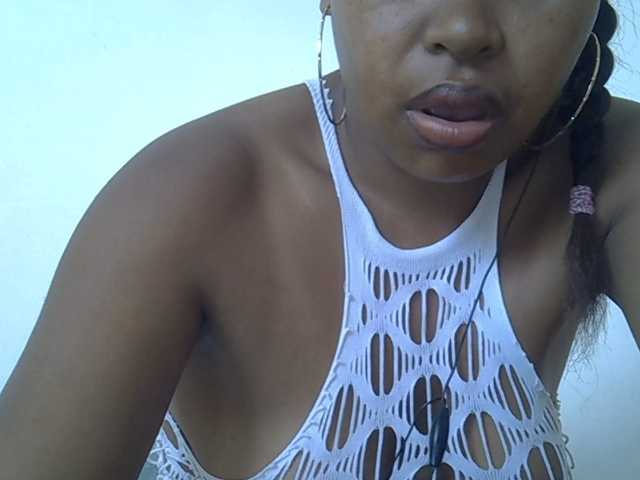 Muluna live cam on BongaCams