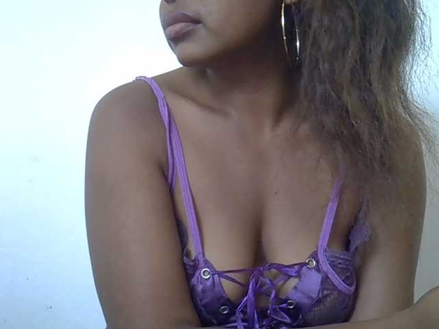 Muluna live cam preview