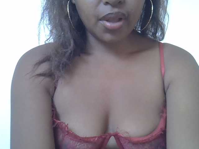 Muluna live cam on BongaCams
