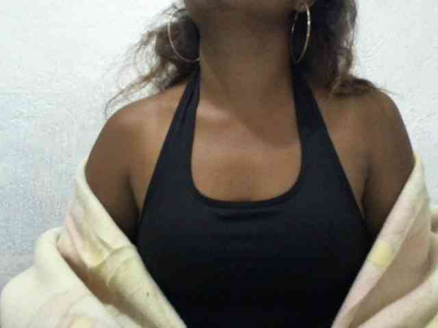 Muluna Live Webcam on BongaCams