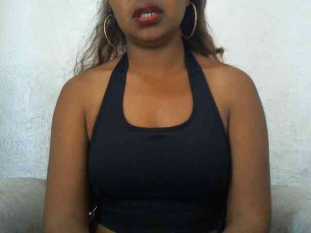 Muluna Live Webcam on BongaCams