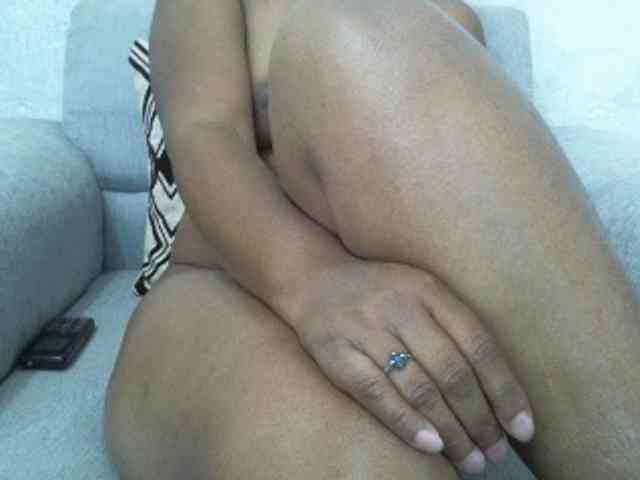 Muluna Live Webcam on BongaCams