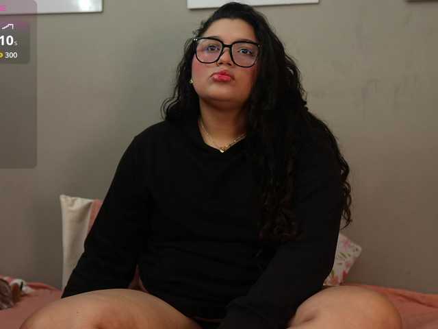kitty4daddy live cam on BongaCams