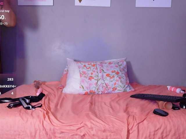 kitty4daddy live cam on BongaCams