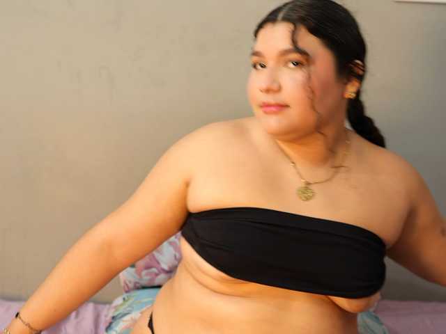 kitty4daddy live cam on BongaCams