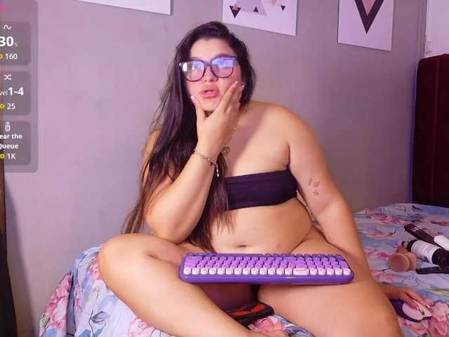 kitty4daddy live cam on BongaCams