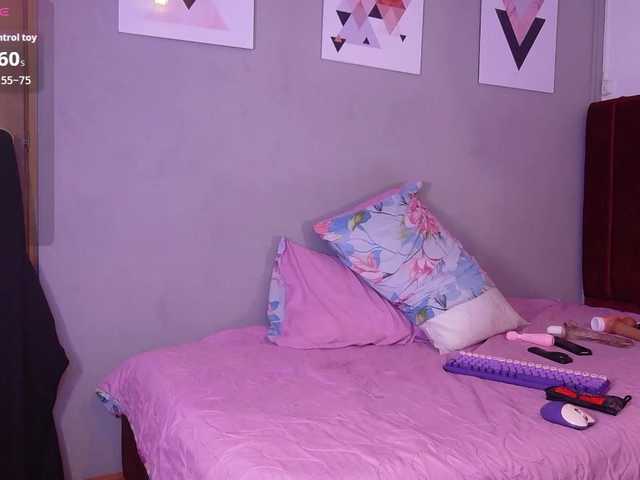 kitty4daddy live cam on BongaCams