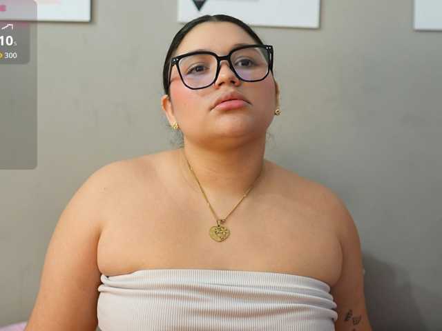 kitty4daddy live cam on BongaCams