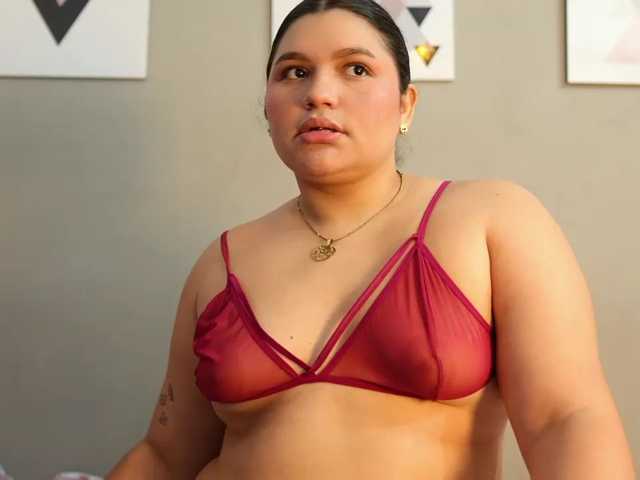 kitty4daddy live cam on BongaCams