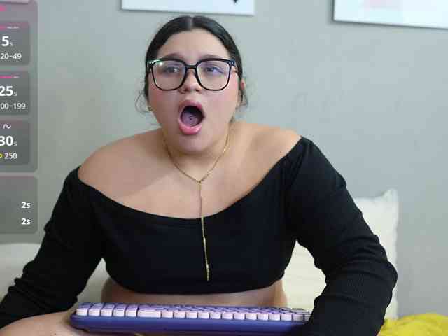 kitty4daddy's live room