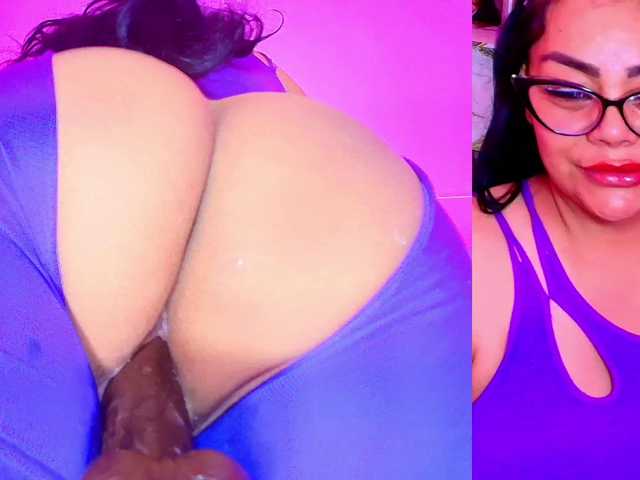 dakotamilf-hot live cam on BongaCams