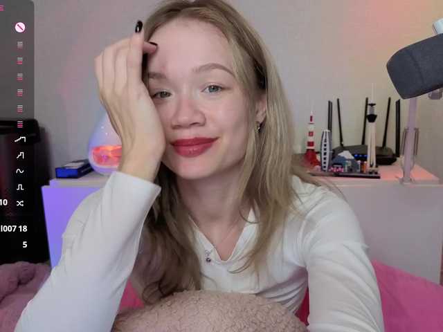 alicecutey live cam on BongaCams