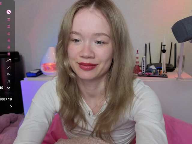 alicecutey live cam on BongaCams