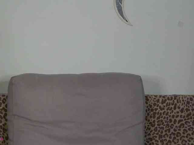 dahliacruzzz21 webcam