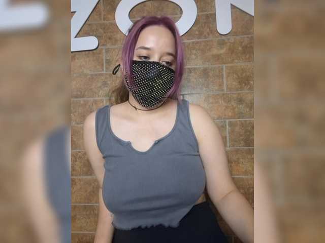 eridaamorous-1 live cam on BongaCams