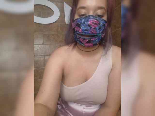 eridaamorous-1 Live Webcam on BongaCams