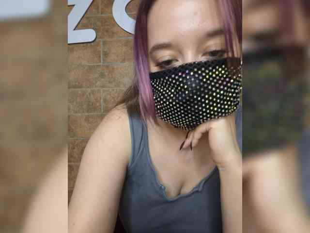 EridaAmorous-1 webcam