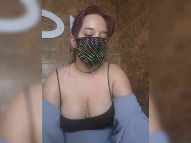 EridaAmorous-1 webcam