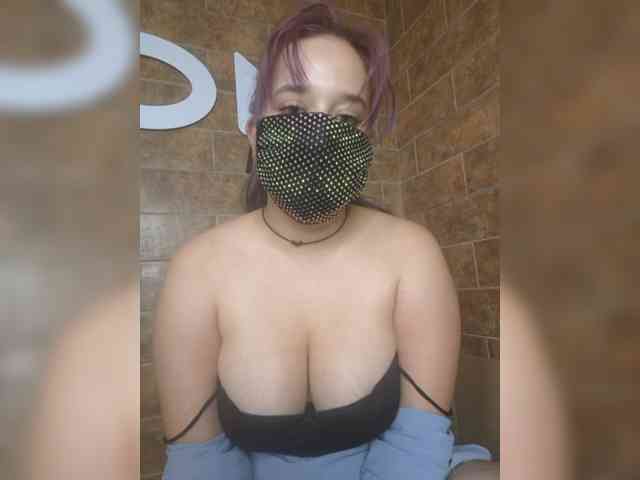 EridaAmorous-1 webcam