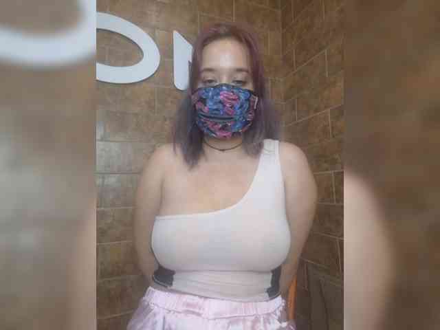 eridaamorous-1 Live Webcam on BongaCams