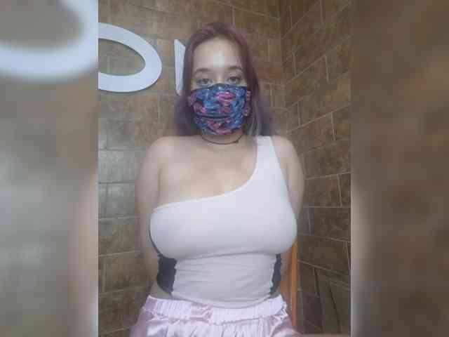 EridaAmorous-1 webcam