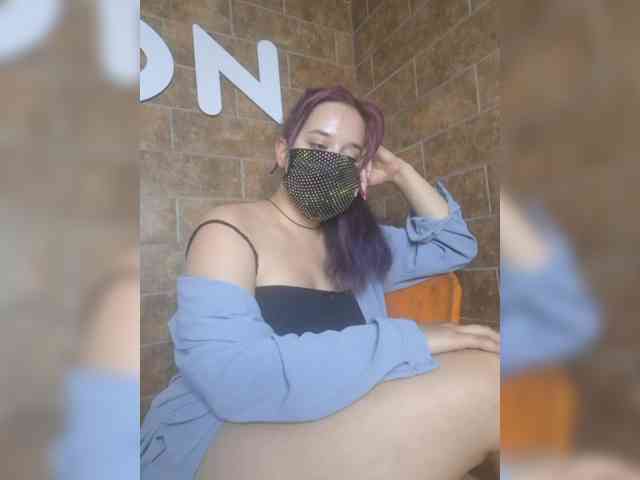 EridaAmorous-1 webcam