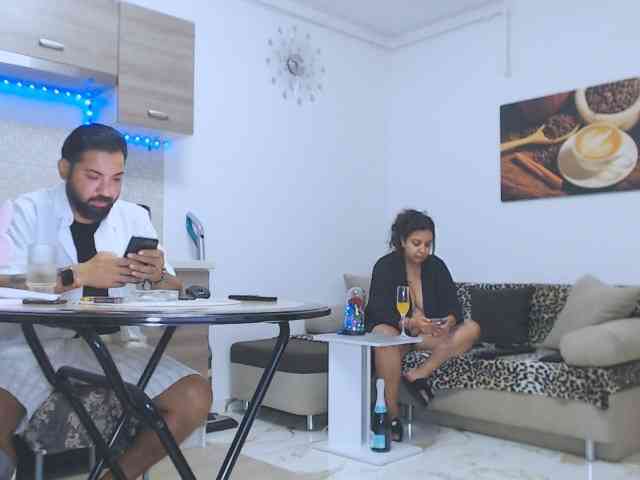 Rebeca-Armand Sex Cam Show