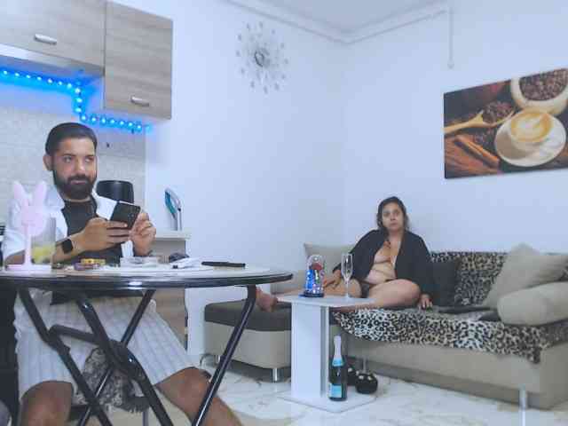 Rebeca-Armand Sex Cam Show