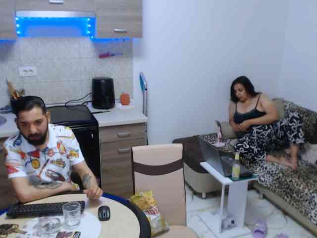 Rebeca-Armand webcam
