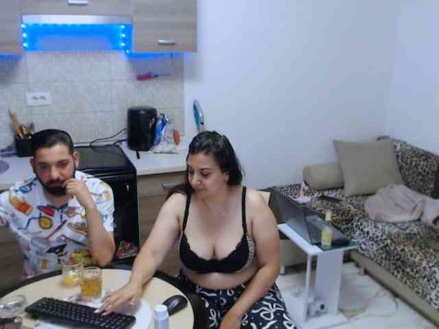 Rebeca-Armand webcam