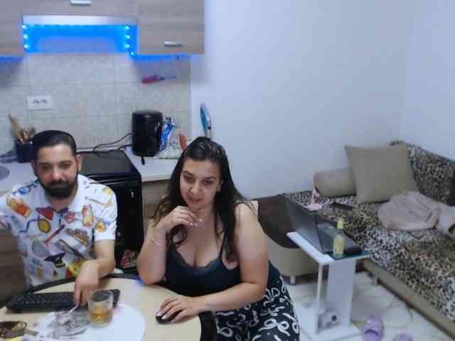 Rebeca-Armand webcam