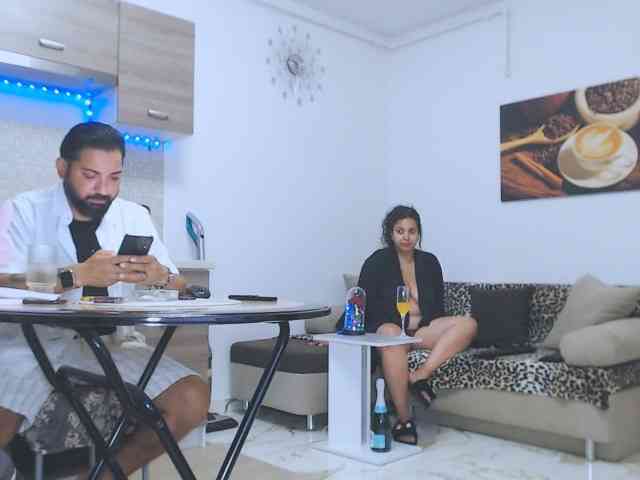 Rebeca-Armand Sex Cam Show