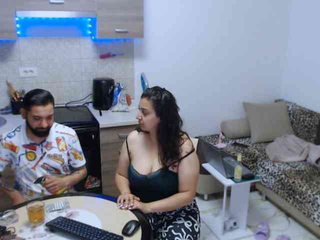Rebeca-Armand webcam