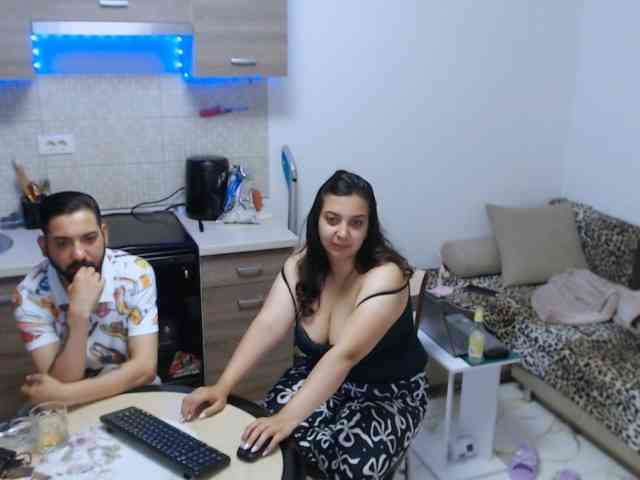Rebeca-Armand webcam
