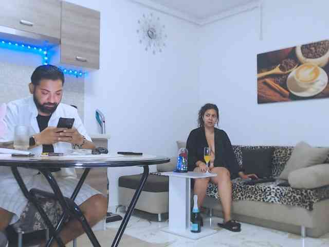 Rebeca-Armand Sex Cam Show