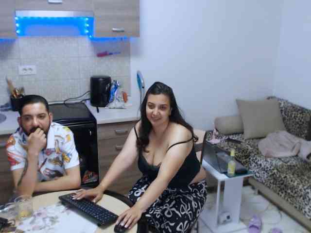 Rebeca-Armand webcam