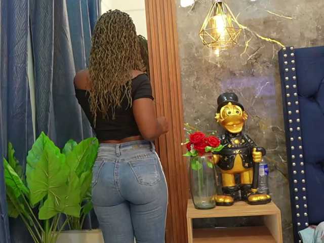 CheatingNeighborr live cam on BongaCams