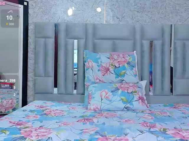 CheatingNeighborr live cam on BongaCams