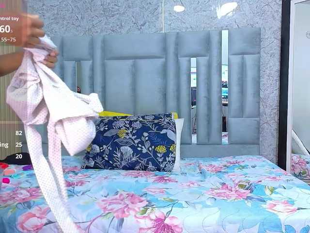 CheatingNeighborr live cam on BongaCams