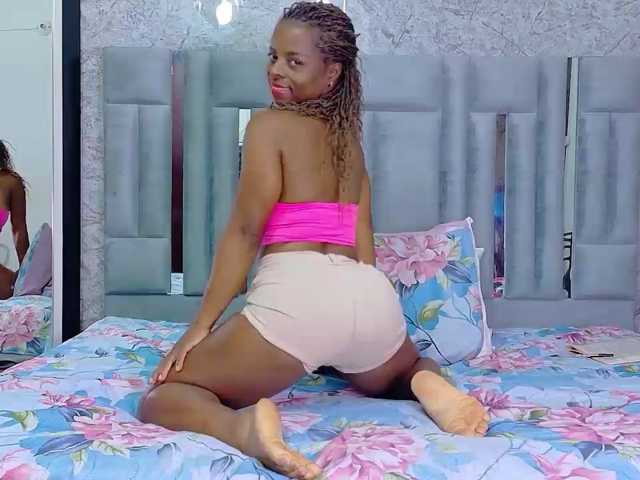 CheatingNeighborr live cam on BongaCams