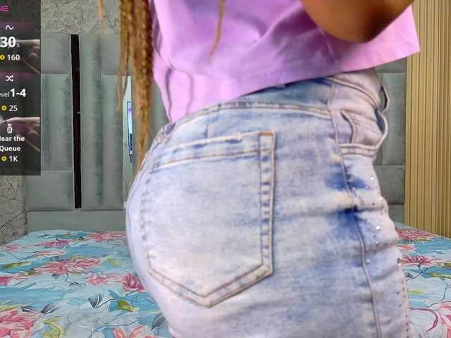 CheatingNeighborr's BongaCams show and profile