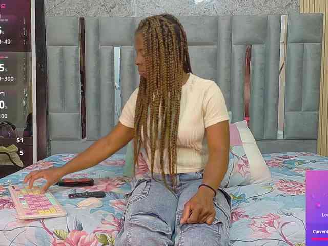 CheatingNeighbor... Live Webcam on BongaCams