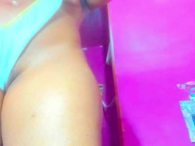 BARBYCHOCOLAT live cam on BongaCams