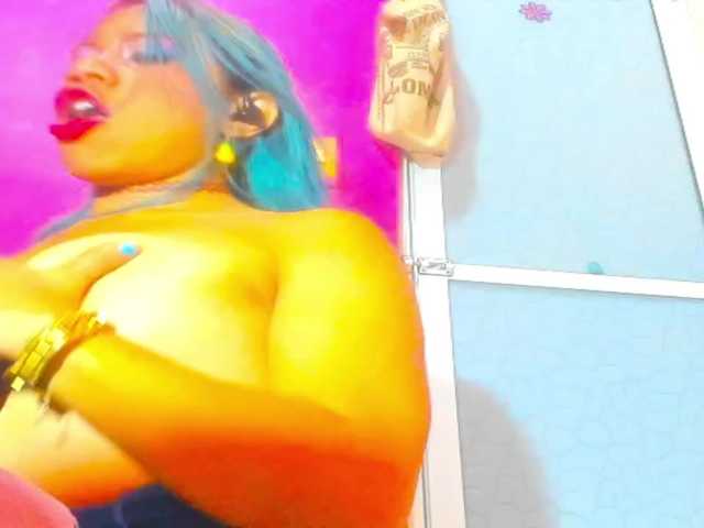 BARBYCHOCOLAT live cam on BongaCams