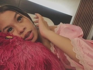 kimhilton-