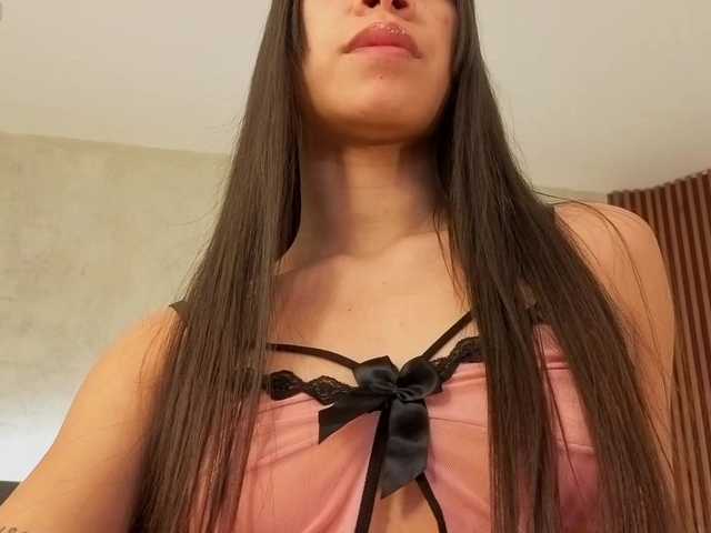 kimhilton-