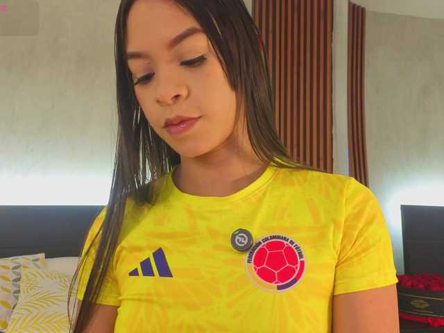 kimhilton- live cam on BongaCams