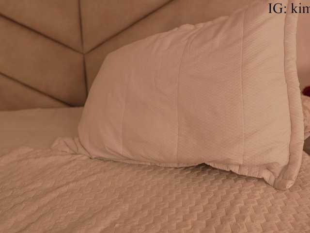 kimhilton- live cam preview