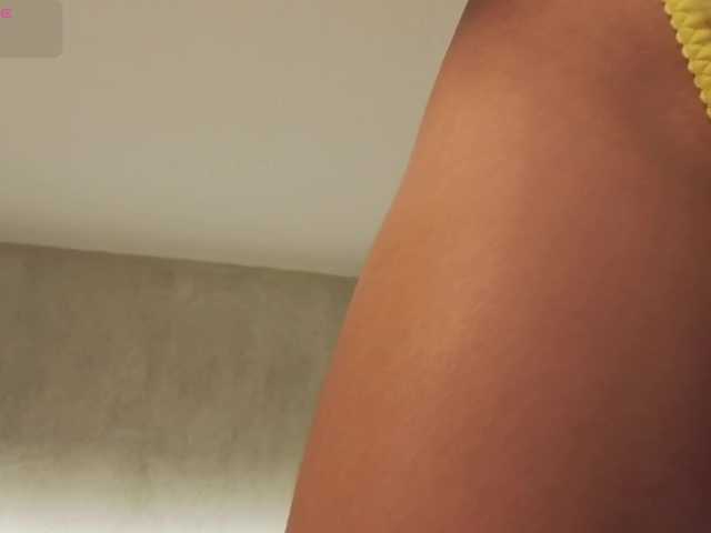 kimhilton-